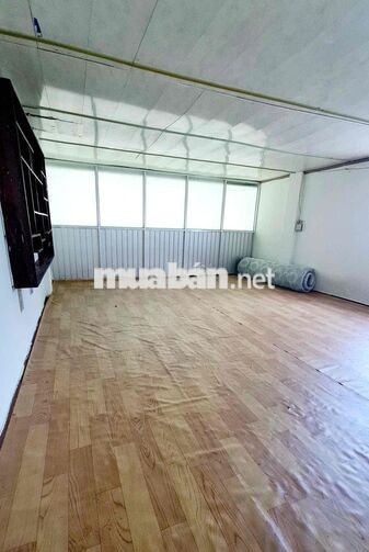 Nhà 1 trệt 1 lững 2PN DT 5x25m Mặt tiền đường Gần Phạm Văn Đồng