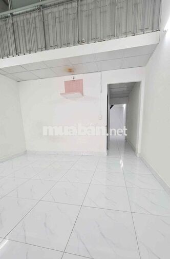Nhà 1 trệt 1 lững 2PN DT 5x25m Mặt tiền đường Gần Phạm Văn Đồng