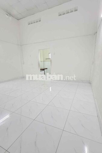 Nhà 1 trệt 1 lững 2PN DT 5x25m Mặt tiền đường Gần Phạm Văn Đồng