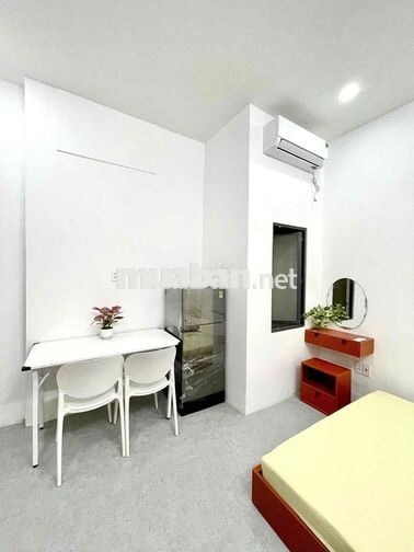 Chính chủ cho thuê căn hộ 2 PN , 2 WC .  Vinhome Central Park - Centra