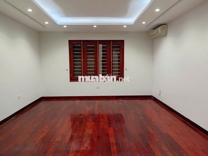 Nhà liền kề ngõ 40 Trung Kính - 70M2 x 5 Tầng, Mt 5m, đường rộng có hè