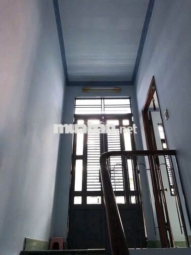 Cho thuê nhà mặt tiền Nguyễn Thanh Tuyền, Tân Bình, 2PN, 3WC