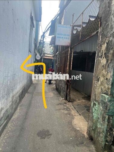 Đất kiệt ông ích khiêm sau lưng siêu thị Go, dt đất 63m, ngang gần 7m