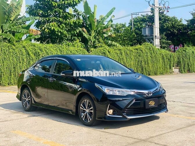 Toyota Corolla Altis 2021 1.8E 73.000km Đen
