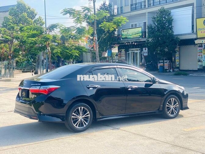 Toyota Corolla Altis 2021 1.8E 73.000km Đen