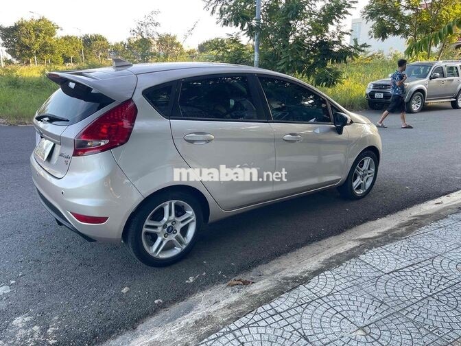 Ford Fiesta 2011 1.6L Tự động Vàng cát