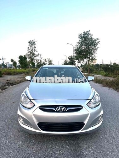 Hyundai Accent 2012 Tự động Bạc Hàn Quốc