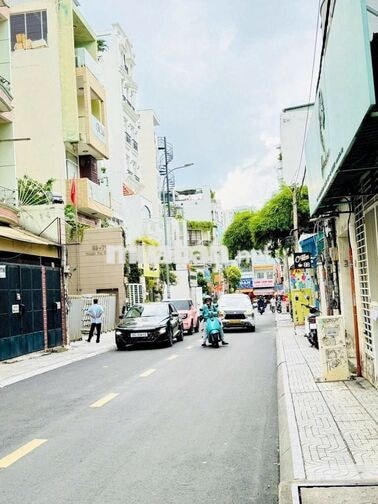 Bán nhà 74/2A Thạch Thị Thanh Q1 gần nhà thờ Tân Định sử dụng 42m2