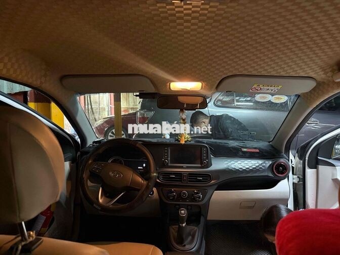 Hyundai i10 Sedan 2022 Số sàn Trắng 68000 km