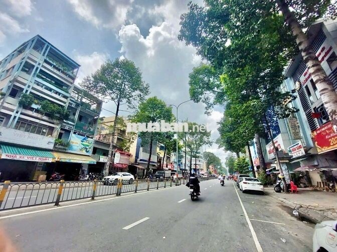 Bán nhà MT Hồ Bá Kiện 9x10m 2 tầng Hđt 40tr giá 14,3 tỷ