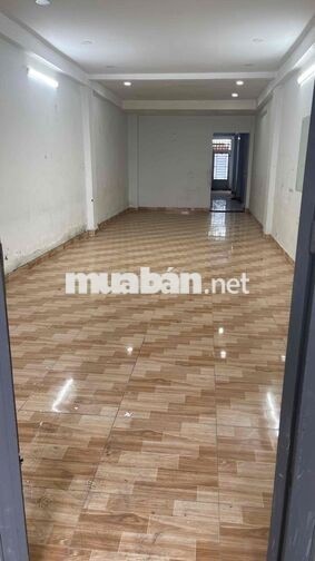 cho thue dt-4x35-duoi trống suot tren 2p diem chính nuoc sach ấp5 vlb