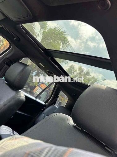 Ford Everest Titanium 2023 4x2 27000 km Trắng