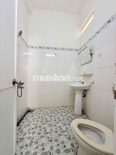 Cho thuê phòng rộng KDC Gia hoà . gần bx q8 . ql50