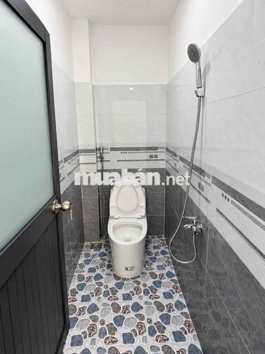 EM CHÍNH CHỦ CẦN BÁN CĂN NHÀ TRỆT LẦU TÂN XUÂN HÓC MÔN