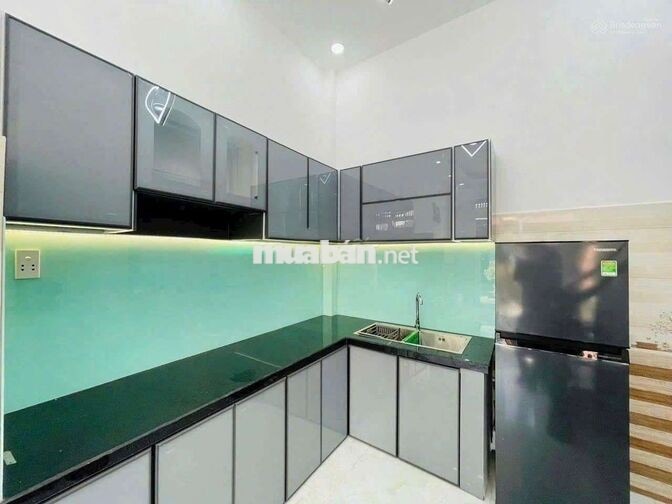 nhà full nội thất sạch sẽ đường 5m