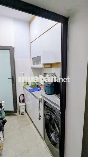 Bán tập thể tầng 3 quỳnh mai đẹp như chung cư