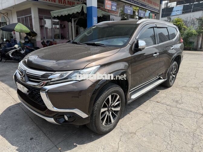 Mitsubishi Pajero Sport GLS 2019 Tự động Nâu