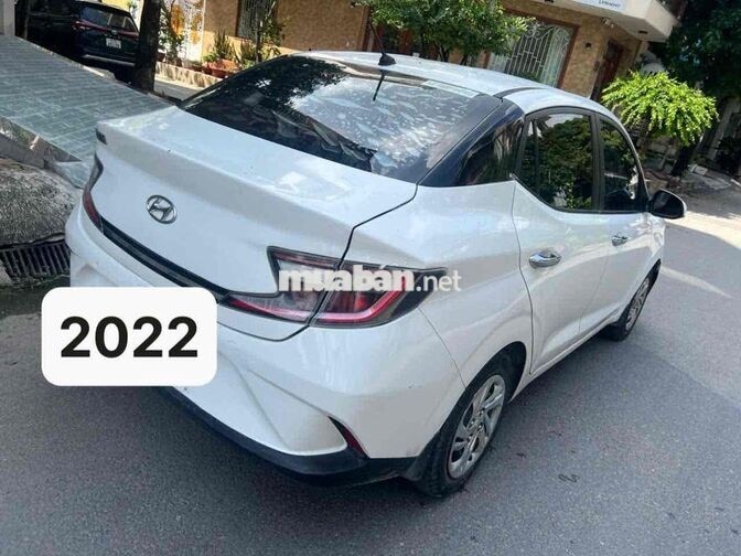 Hyundai Grand i10 2022 tự động.