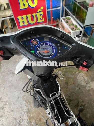 Honda Wave A110 Trắng Việt Nam