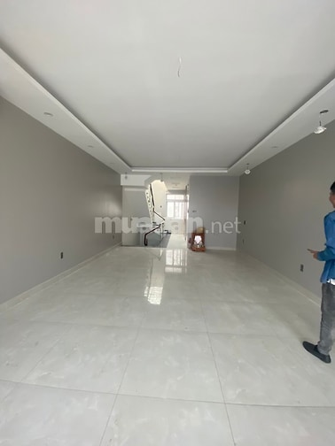 Cho thuê nhà phố Him Lam 6A Bình Chánh giá 28T/tháng