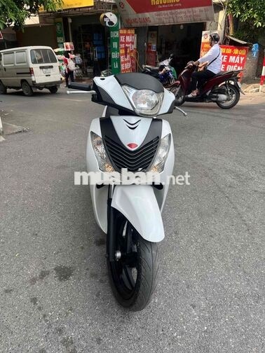 HONDA SH 125 MÀU TRẮNG