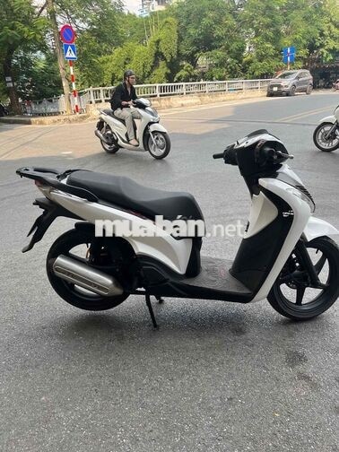 HONDA SH 125 MÀU TRẮNG