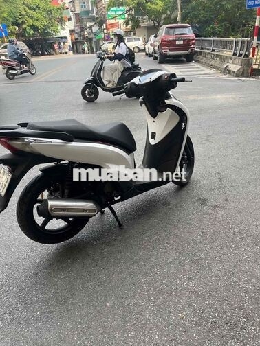 HONDA SH 125 MÀU TRẮNG
