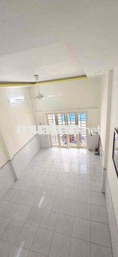 NHÀ MỚI ĐẸP(4,2X15M) LÊ TRỌNG TẤN Đúc Lửng 2PN 2VS hẻm xe hơi