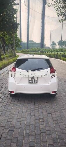 Toyota Yaris 5 chỗ Tự động Xăng Trắng