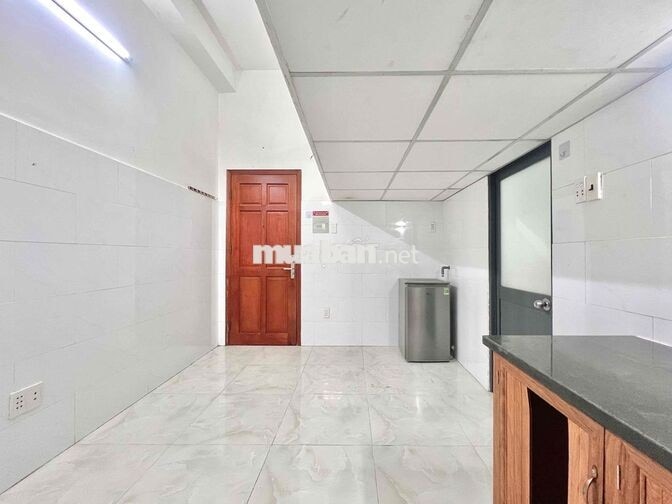 PHÒNG TRỌ GIÁ RẺ CÓ GÁC SẴN NỘI THẤT, CÓ THANG MÁY, NGAY KCN TÂN BÌNH