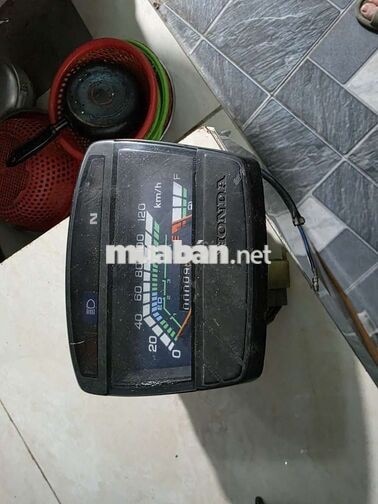 Honda Dream Thái 1998 màu Nâu Trắng