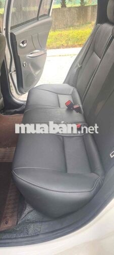 Toyota Yaris 5 chỗ Tự động Xăng Trắng