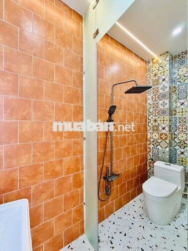 Hẻm thông ngay ĐH Văn Lang thuận tiện đi  Bình Thạnh, Phú Nhuận