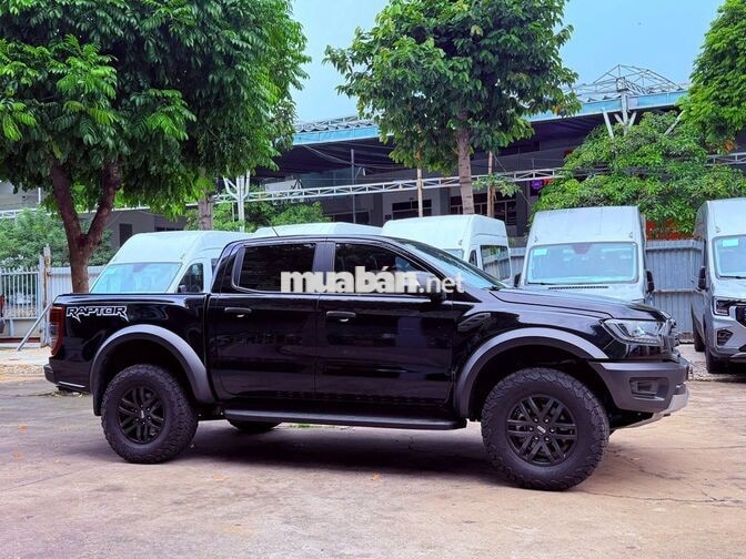 Ford Raptor 2.*** km Đen