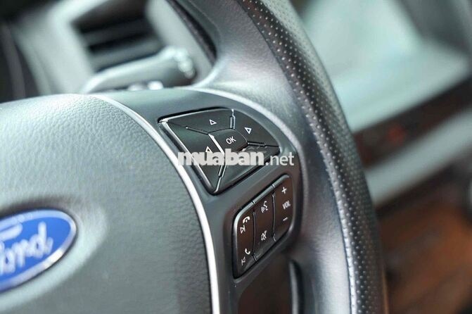 Ford Everest 2018 Đỏ 7 chỗ 85.000 km