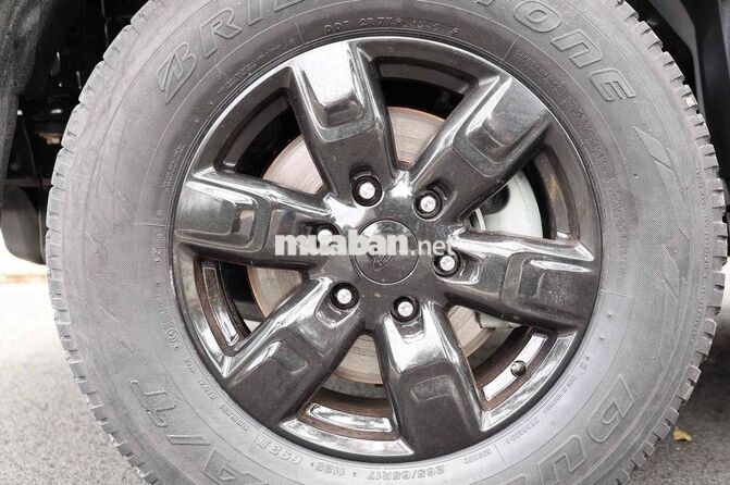 Ford Everest 2018 Đỏ 7 chỗ 85.000 km