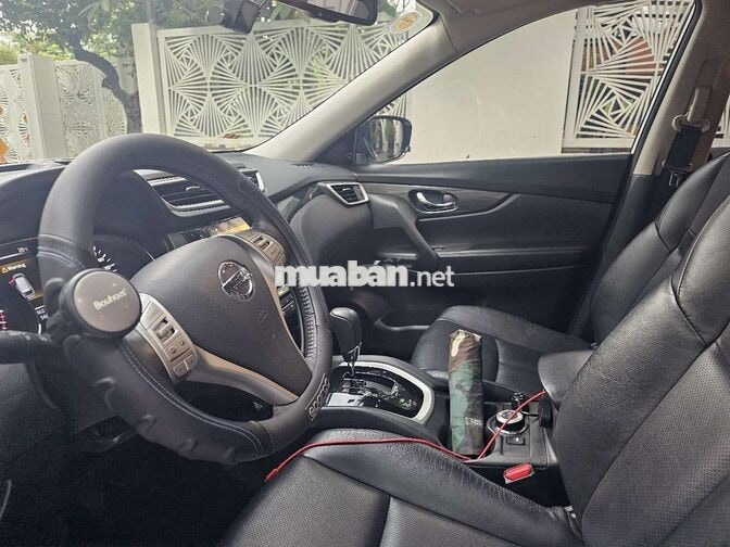 Nissan X-Trail 2020 2.5 SV 4WD 49000 km Trắng