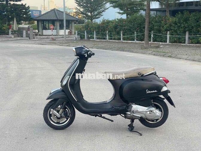 Piaggio Vespa đèn vuông