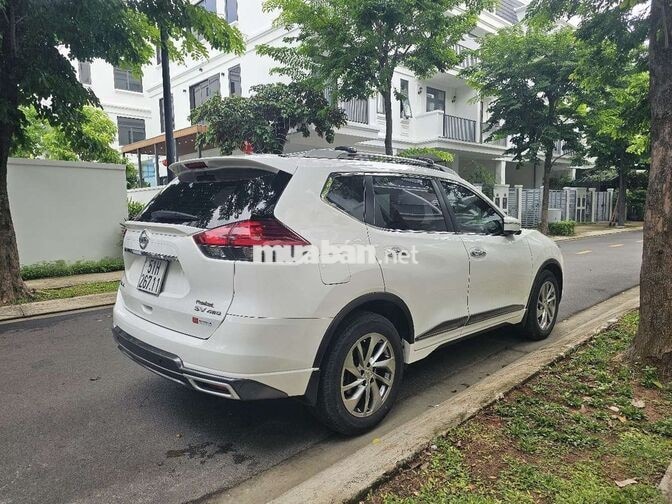 Nissan X-Trail 2020 2.5 SV 4WD 49000 km Trắng