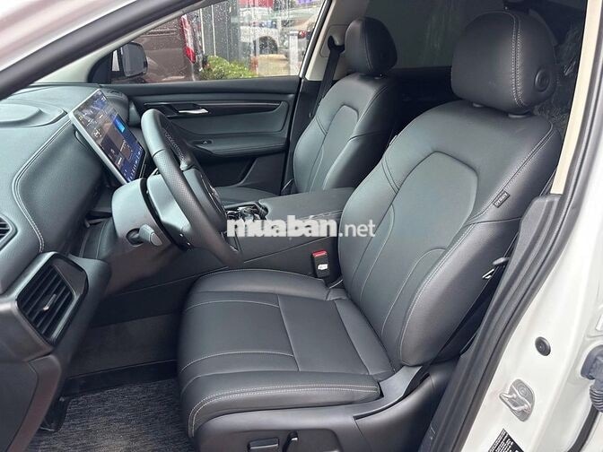 VinFast VF 8 2026 Eco 650 km Trắng