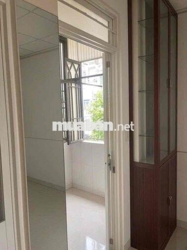nhà nc sát mt 4x9 trệt lầu 2pn 2vs lê văn sỹ p11 Quận phú nhuận