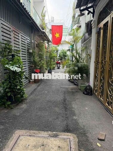 nhà mới sạch sẽ full nội thất 