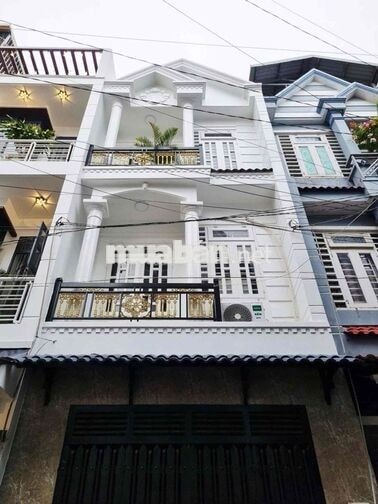 nhà 3 tầng-52m- HXH- ngay cổng khu công nghiệp quận 12. giá rẻ.