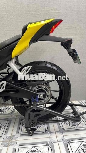 Yamaha R15v3 2018 Vàng đen 5887 km