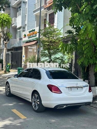 Mercedes-Benz C250 Exclusive 2018 Trắng