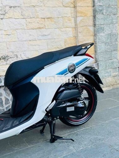 Janus 125fi khoá smartkey trắng limited edition