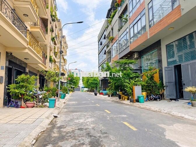 NHÀ MỚI 5 TẦNG THẠNH XUÂN – ĐƯỜNG 12M – CÓ GARA Ô TÔ