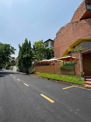 Bán đất góc Đường 23 An Khánh, 216m2, vị trí đẹp - 350 Triệu/m2