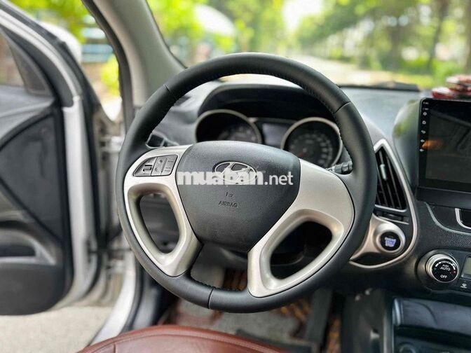 Hyundai Tucson 2012 2.0 AT Bạc