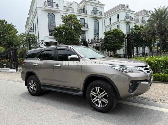Toyota Fortuner 2.4L 2019 Số sàn Nâu